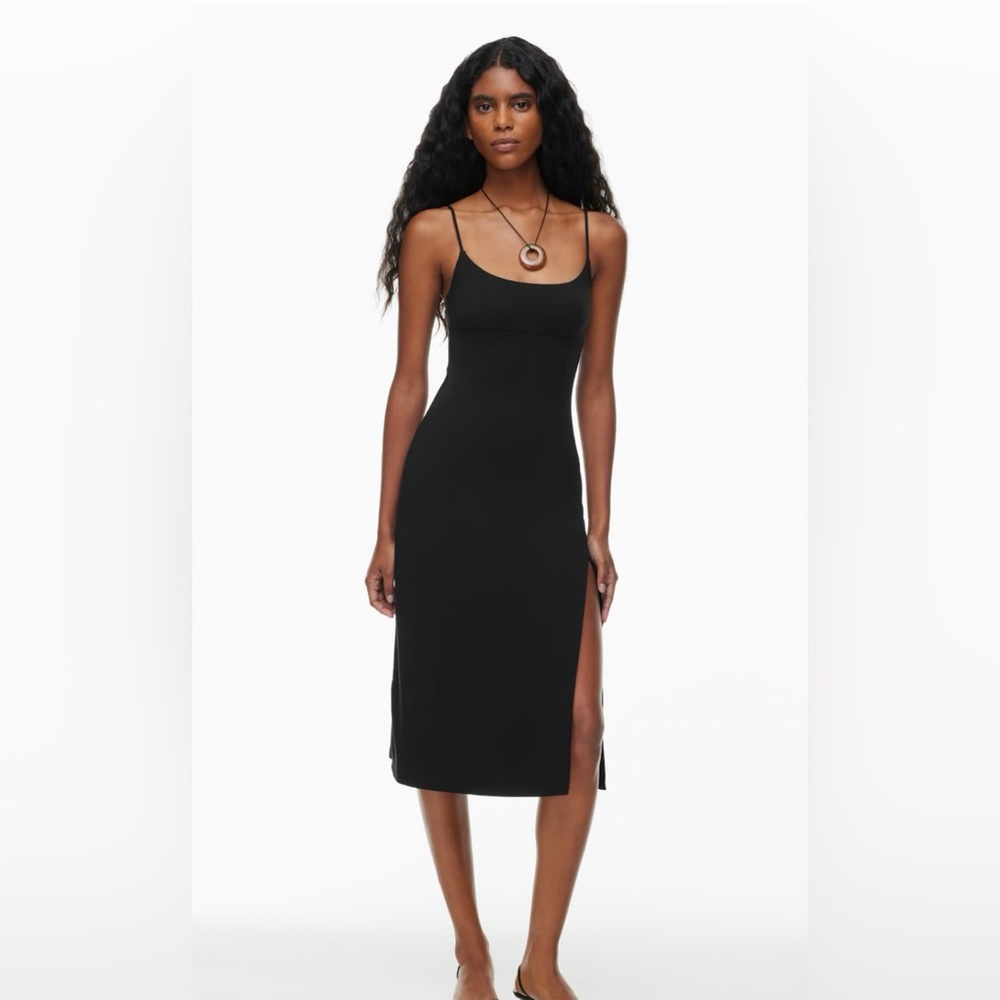 Aritzia Wilfred Free bodycon dress